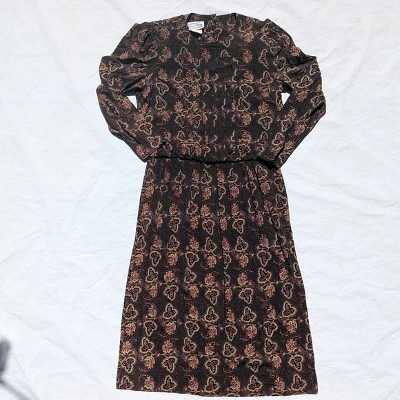 Vintage Petite Long Capped Sleeve (with shoulder pads) Black Dress - Size  8 - Picture 1 of 12